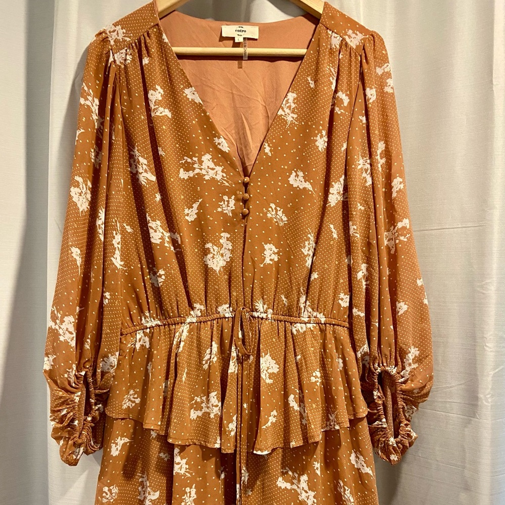 Gorgeous flowy floral ruffle dress